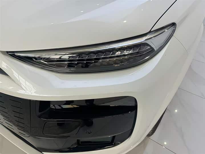 Audi Q6L e-tron 2026 2026款 首发领航版