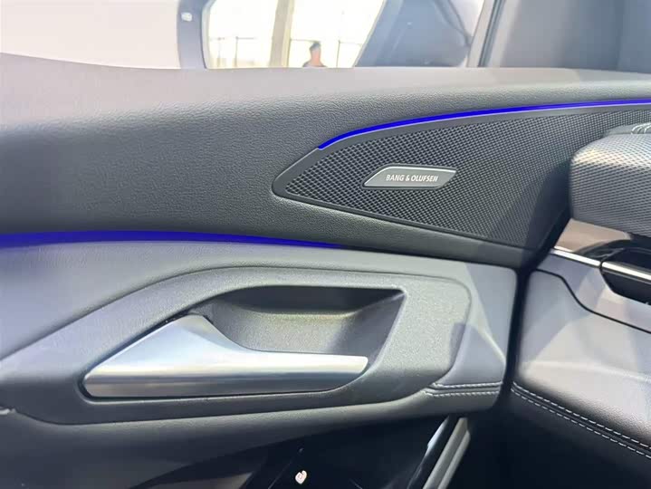 Audi Q6L e-tron 2026 2026款 首发领航版