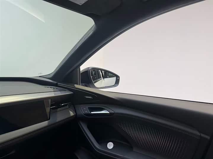 Audi Q6L e-tron 2026 2026款 首发领航版