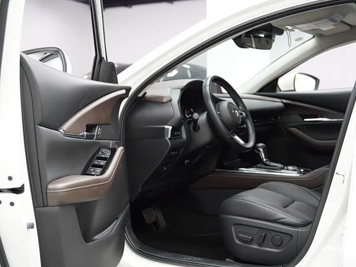 Mazda CX-30 2022 2022款 2.0L 自动嘉悦型黑曜版