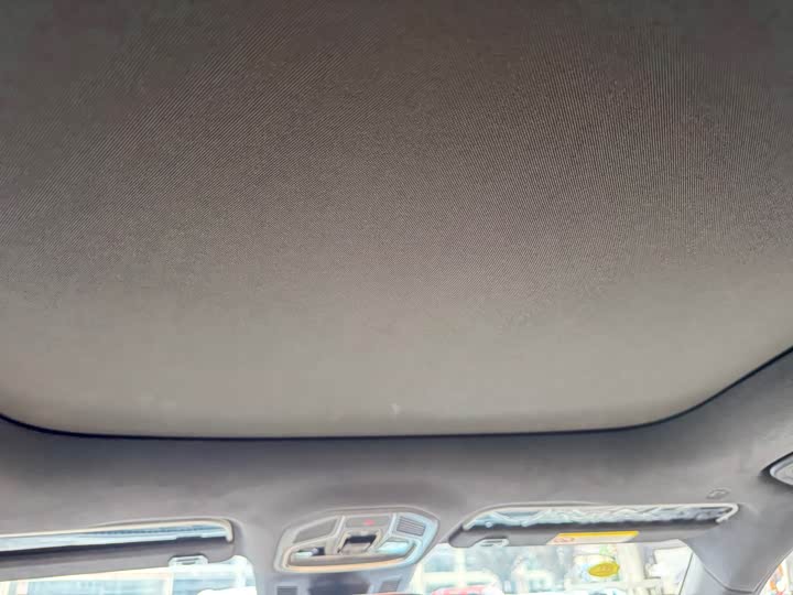 Geely Monjaro 2025 2025款 东方曜 2.0TD 自动四驱望月版