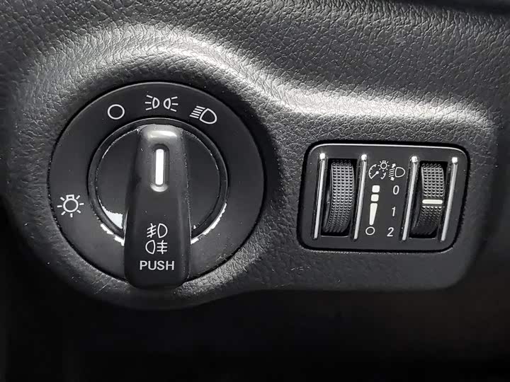 Kia K5 2021 2021款 380T GT-Line 旗舰版