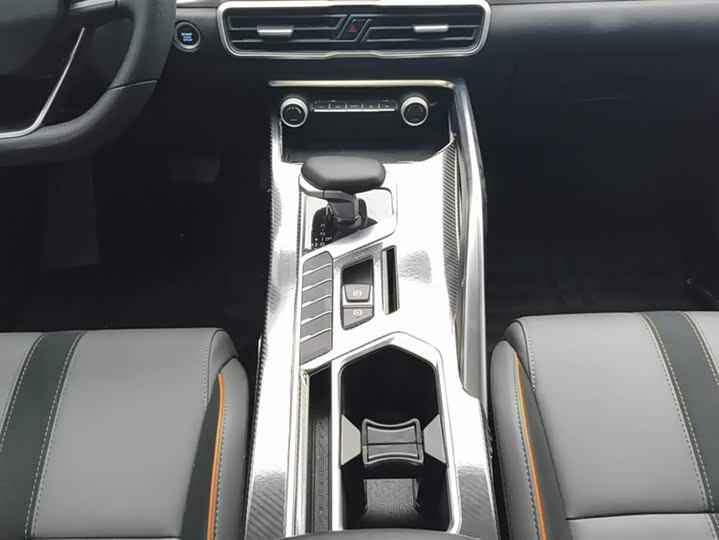 Geely Coolray 2024 2024款 1.5T DCT 龙腾