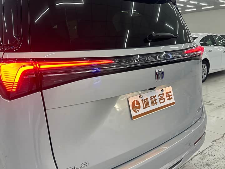 Buick GL8 Hybrid 2025 2025款 陆尚 智享版 7座