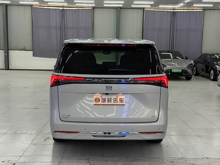 Buick GL8 Hybrid 2025 2025款 陆尚 智享版 7座