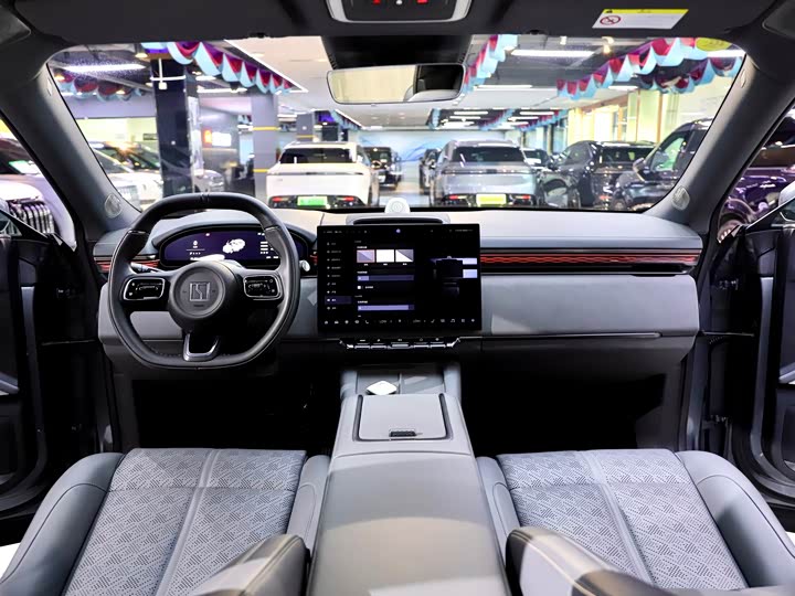 Zeekr 7X 2025 2025款 100kWh 长续航后驱智驾版