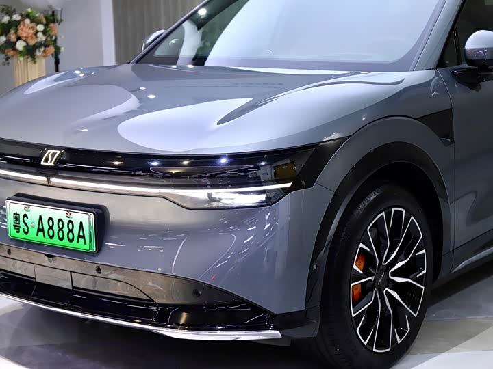 Zeekr 7X 2025 2025款 100kWh 长续航后驱智驾版