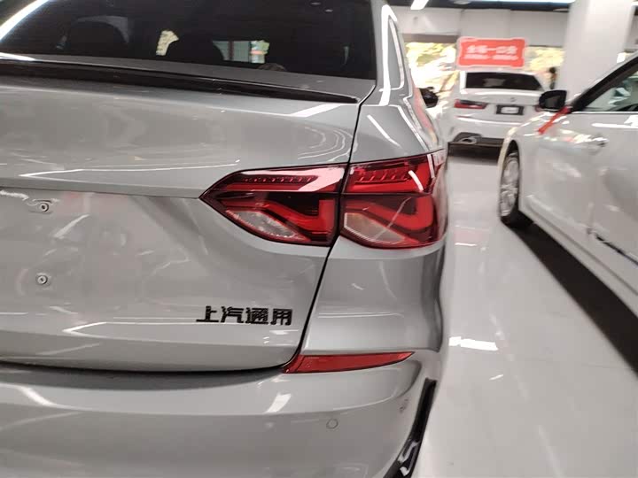 Chevrolet Monza 2024 2024款 1.3T 轻混自动尊享版