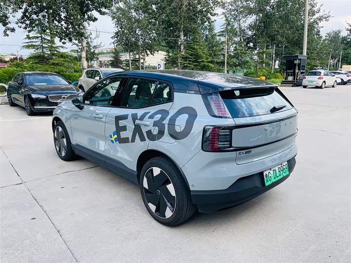 Volvo EX30 2025 2025款 后驱长续航版 Ultra