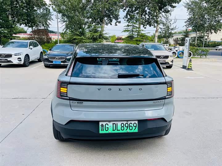 Volvo EX30 2025 2025款 后驱长续航版 Ultra