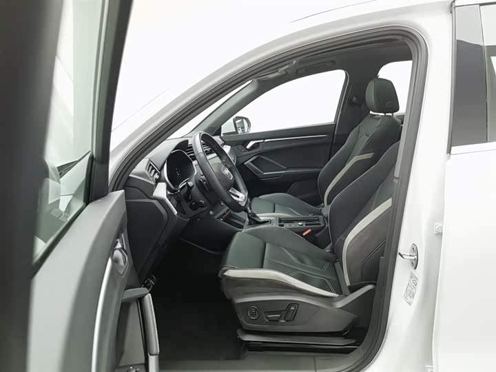 Audi Q3 2024 2024款 35 TFSI 时尚动感型