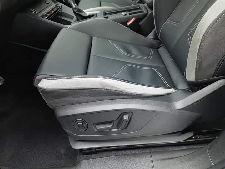 Audi Q3 2024 2024款 35 TFSI 时尚动感型