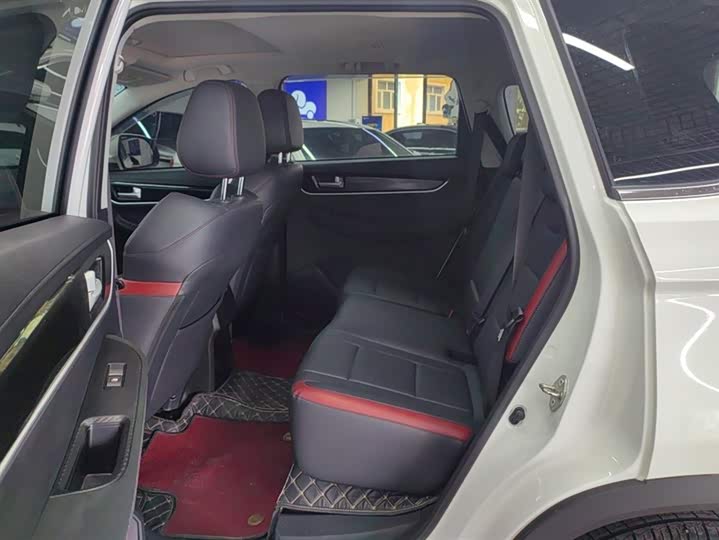 Dongfeng Forthing T5 2021 2021款 1.5T 自动舒适型