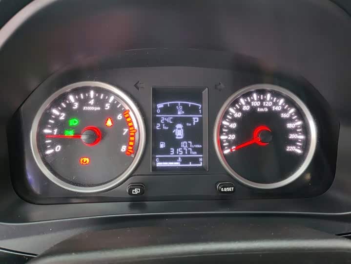 Dongfeng Forthing T5 2021 2021款 1.5T 自动舒适型