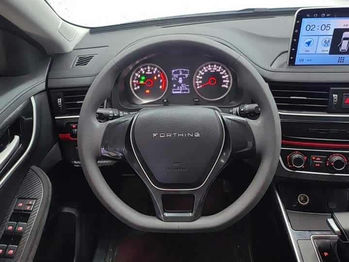 Dongfeng Forthing T5 2021 2021款 1.5T 自动舒适型