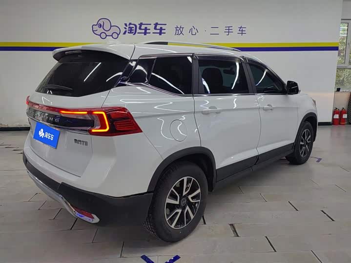 Dongfeng Forthing T5 2021 2021款 1.5T 自动舒适型
