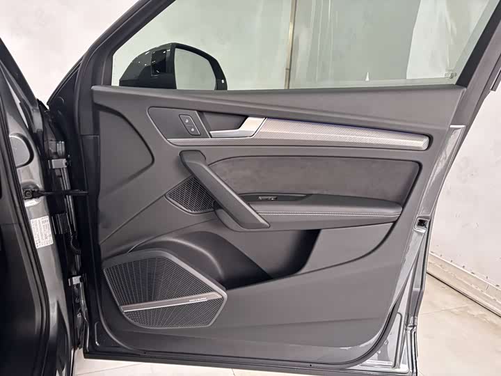 Audi Q5L Sportback 2022 2022款 45 TFSI 臻选型