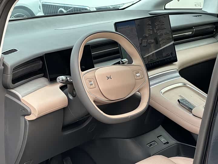 XPeng X9 2025 2025款 纯电 650长续航 Max