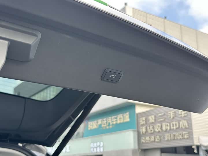 XPeng X9 2025 2025款 纯电 650长续航 Max