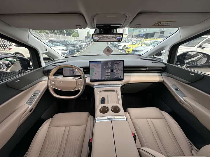 XPeng X9 2025 2025款 纯电 650长续航 Max