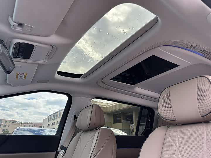 XPeng X9 2025 2025款 纯电 650长续航 Max