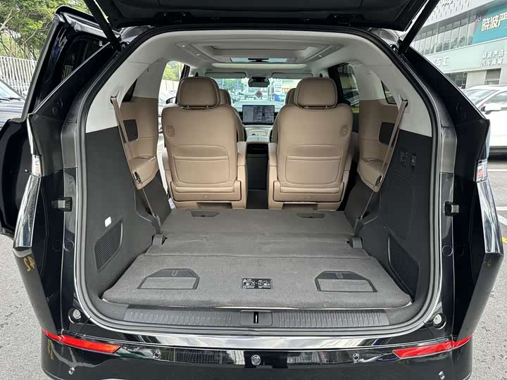 XPeng X9 2025 2025款 纯电 650长续航 Max