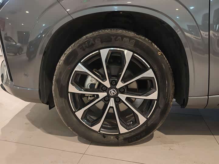 Changan UNI-Z Hybrid 2024 2024款 蓝鲸智电iDD 125km 卓越型