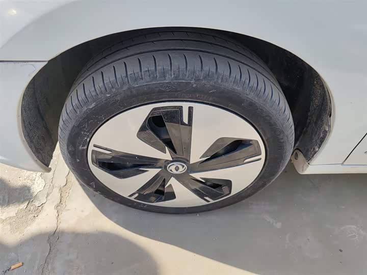 Dongfeng Aeolus E70 2021 2021款 改款三 500 超享版