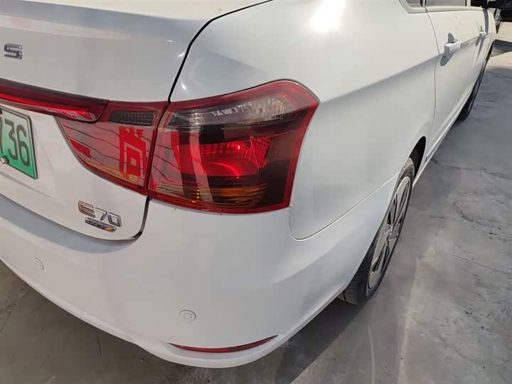 Dongfeng Aeolus E70 2021 2021款 改款三 500 超享版