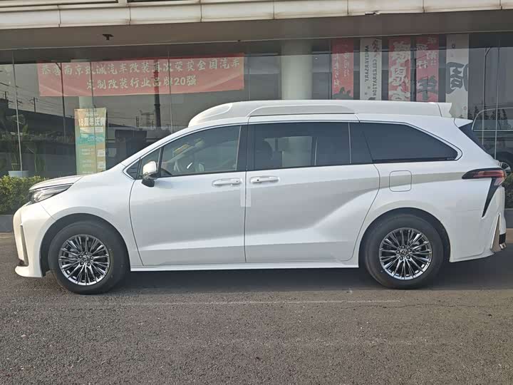 Toyota Sienna 2026 2026款 2.5L 双擎两驱舒适版