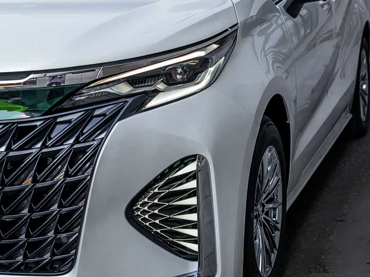 Toyota Sienna 2026 2026款 2.5L 双擎两驱舒适版