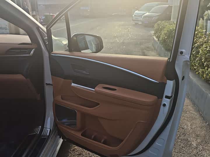 Toyota Sienna 2026 2026款 2.5L 双擎两驱舒适版