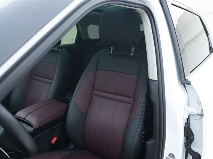 Land Rover Range Rover Evoque L Hybrid 2022 2022款 极光L P300e 插电式电动混合版