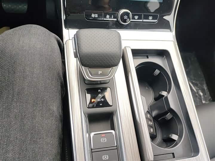 Roewe RX5 2023 2023款 PLUS 330TGI 自动领潮智惠版