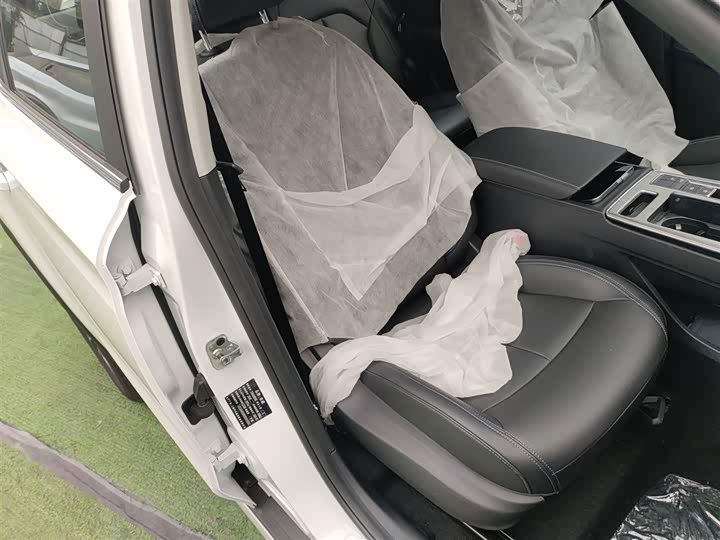 Roewe RX5 2023 2023款 PLUS 330TGI 自动领潮智惠版