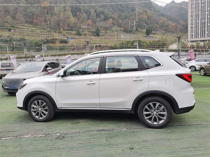 Roewe RX5 2023 2023款 PLUS 330TGI 自动领潮智惠版