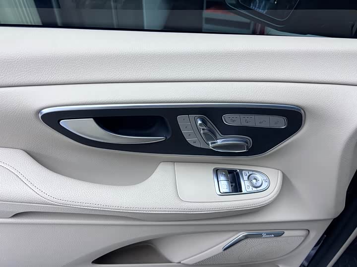 2024 Mercedes-Benz V-Class