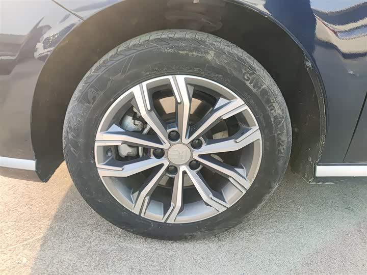 BYD Song Max 2021 2021款 升级版 1.5T 自动豪华型 6座