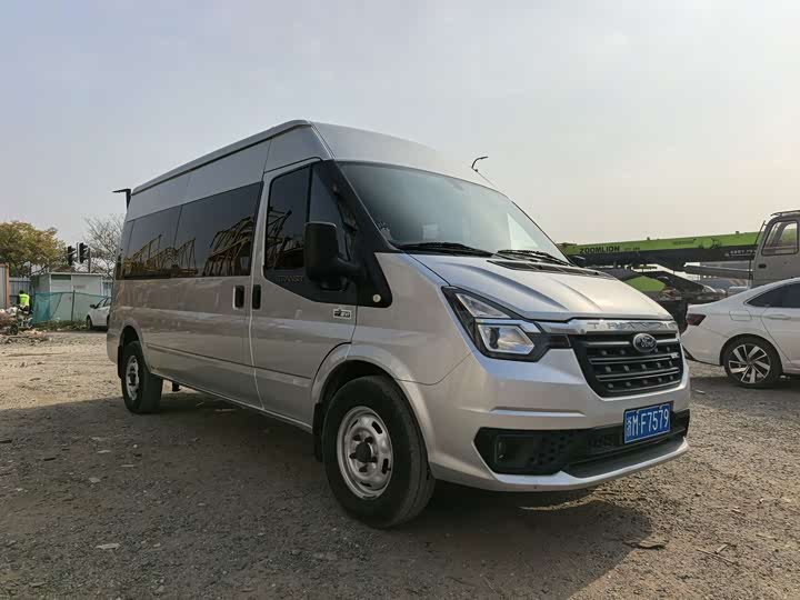 Ford Transit New 2021 2021款 2.2T手动物流车Pro长轴7座中顶国VI