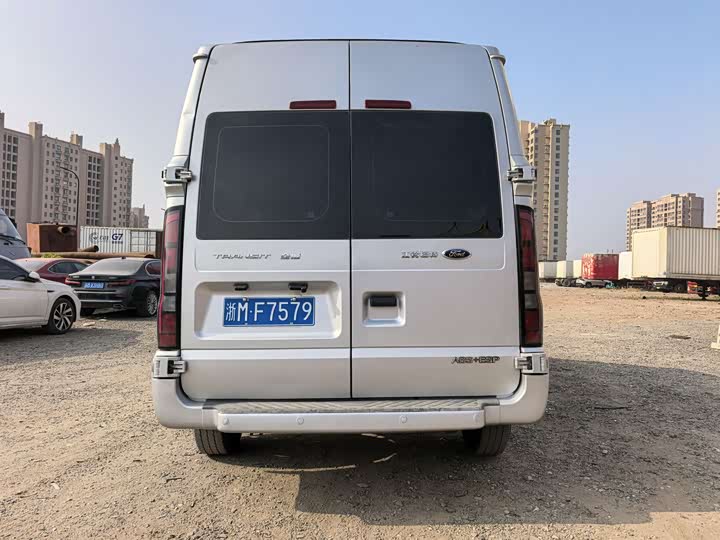 Ford Transit New 2021 2021款 2.2T手动物流车Pro长轴7座中顶国VI