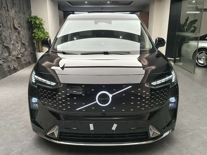 Volvo EM90 2025 2025款 Ultra 六座