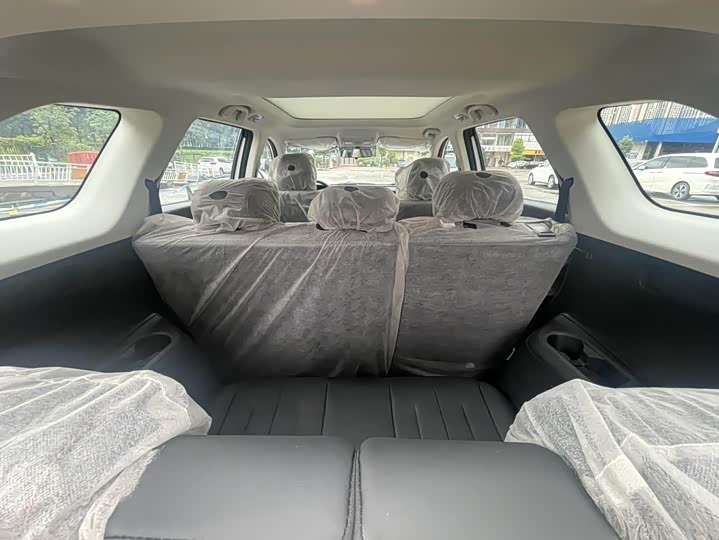 Changan X7 Plus 2024 2024款 1.5T 自动尊耀型 7座