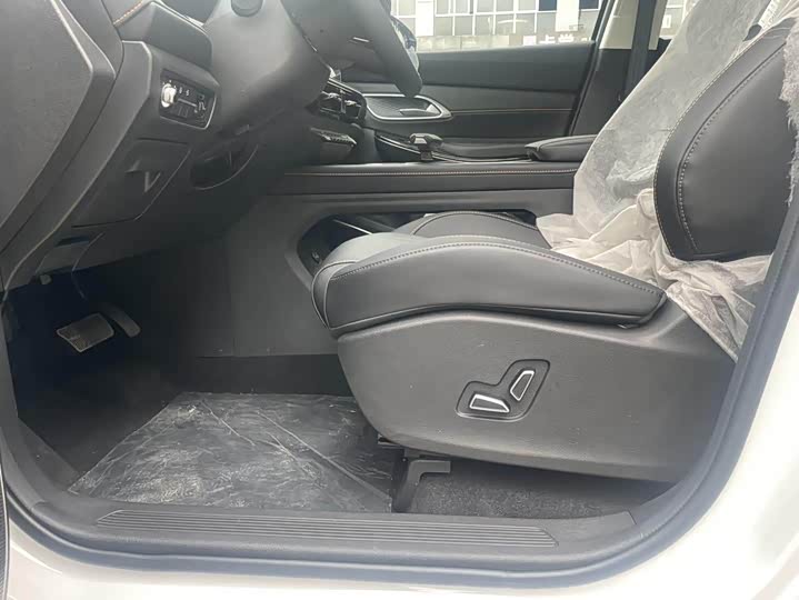 Changan X7 Plus 2024 2024款 1.5T 自动尊耀型 7座