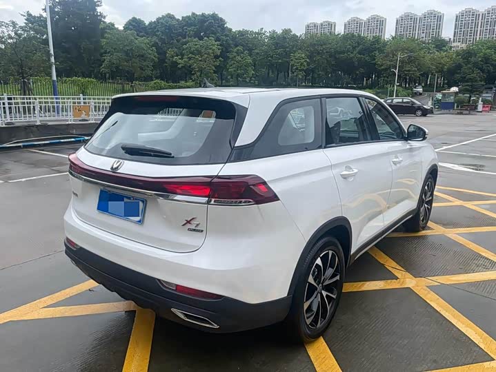 Changan X7 Plus 2024 2024款 1.5T 自动尊耀型 7座