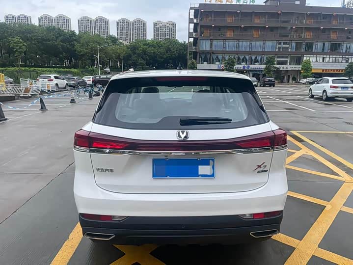 Changan X7 Plus 2024 2024款 1.5T 自动尊耀型 7座