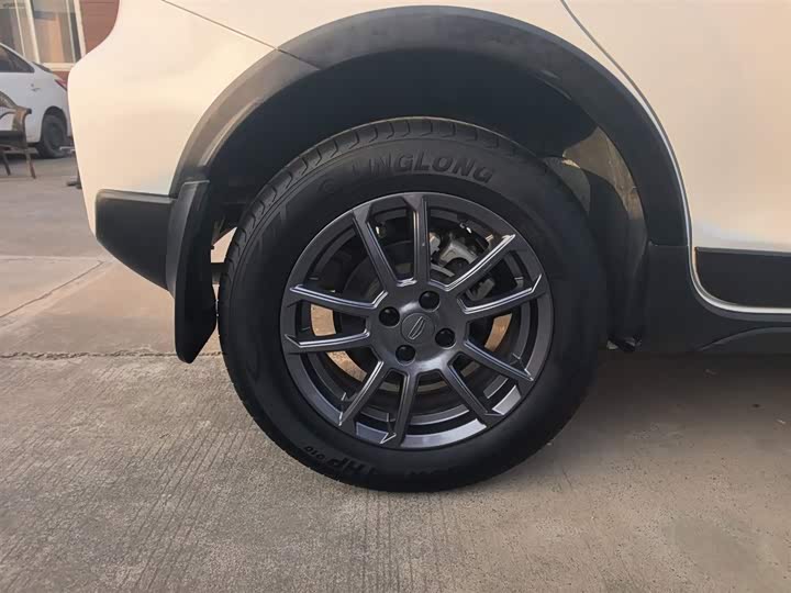 Geely Vision X3 2021 2021款 PRO 1.5L CVT尊贵型