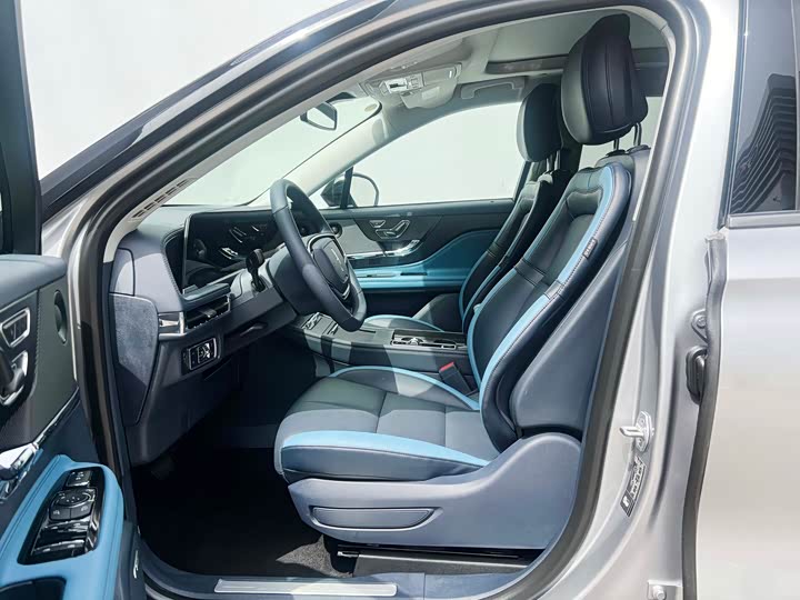 Lincoln Corsair 2024 2024款 1.5T 两驱尊雅混动版