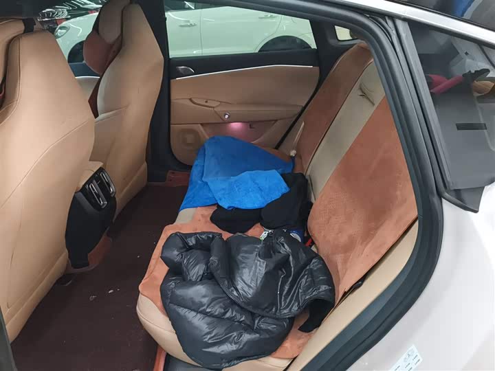 BAIC Arcfox Alpha S5 2025 2025款 560MAX 185kW