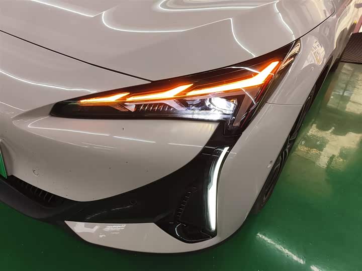 BAIC Arcfox Alpha S5 2025 2025款 560MAX 185kW