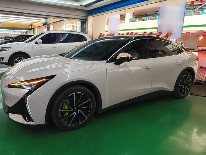 BAIC Arcfox Alpha S5 2025 2025款 560MAX 185kW